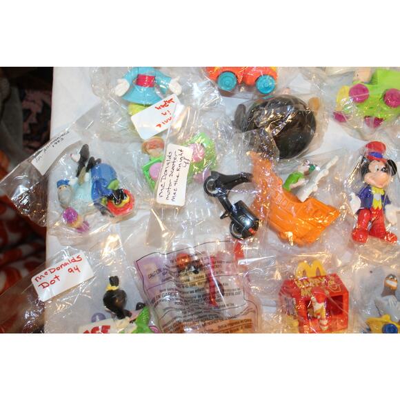 Vintage McDonald Random Toy Lot - Picture 2 of 6